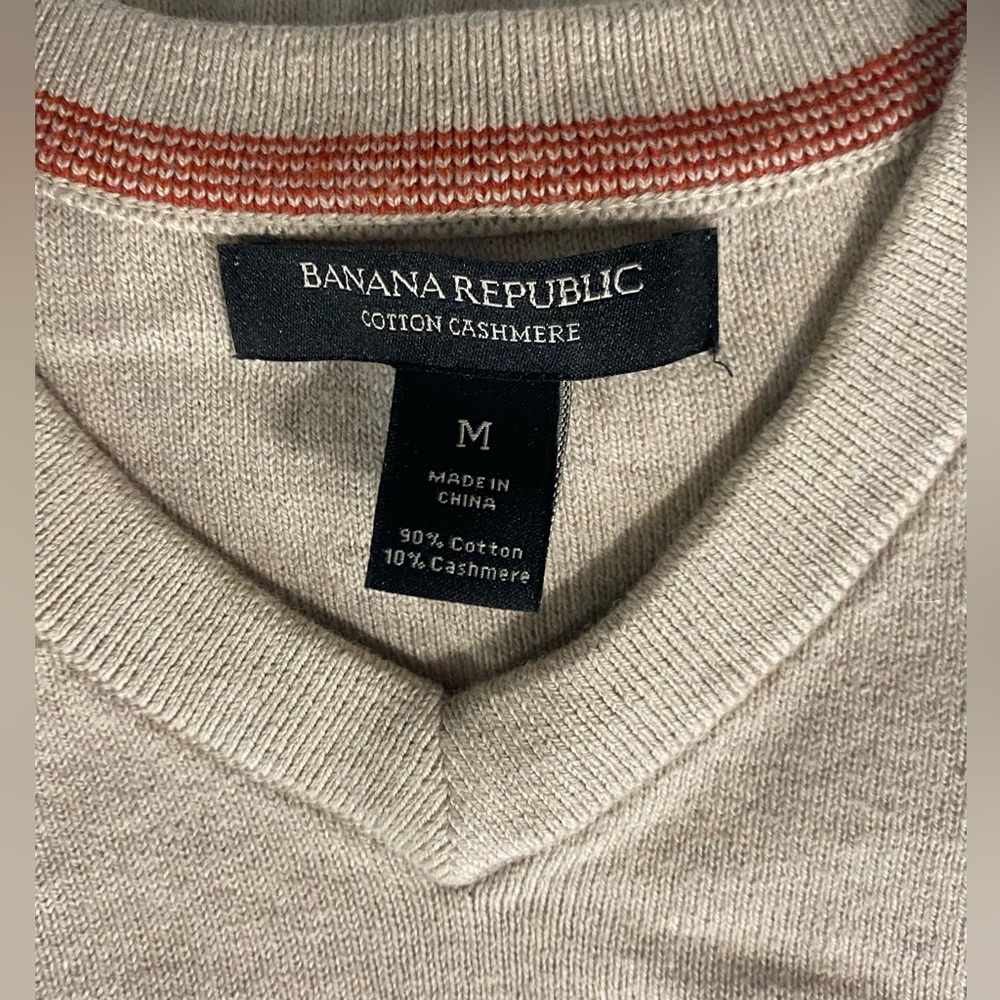 Banana Republic Men's Cotton Cashmere V-Neck Sweater Tan Beige Size Medium